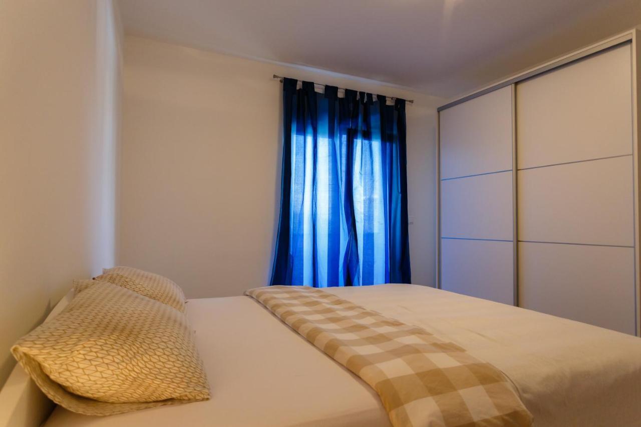 Villa Mirela Apartment 瓦比尼科 外观 照片