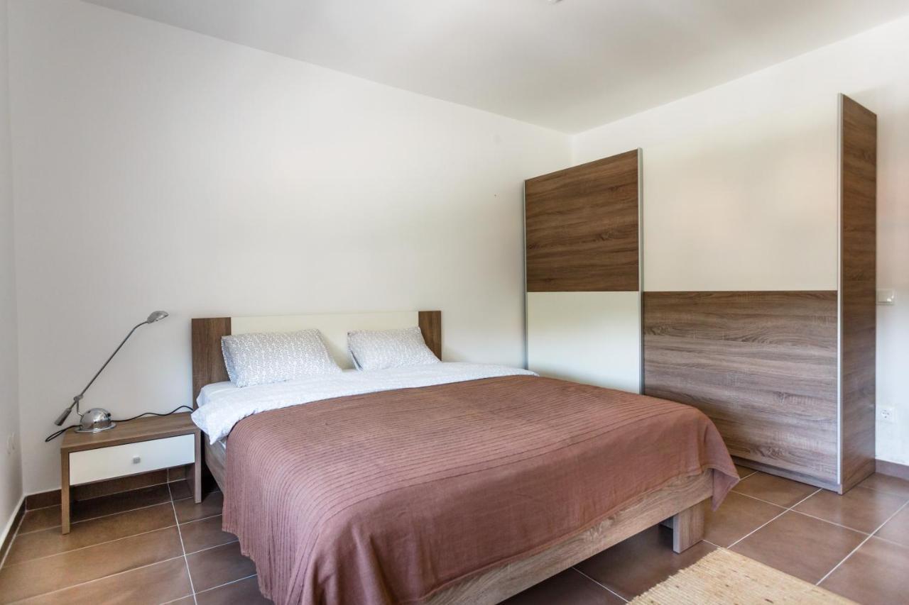 Villa Mirela Apartment 瓦比尼科 外观 照片