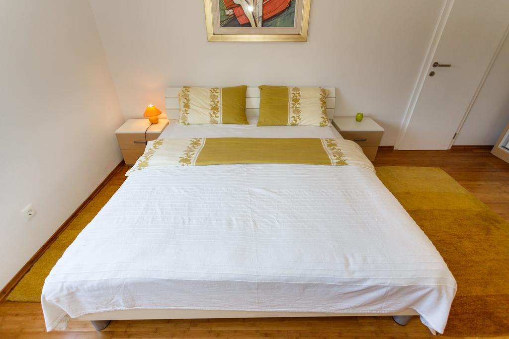 Villa Mirela Apartment 瓦比尼科 外观 照片