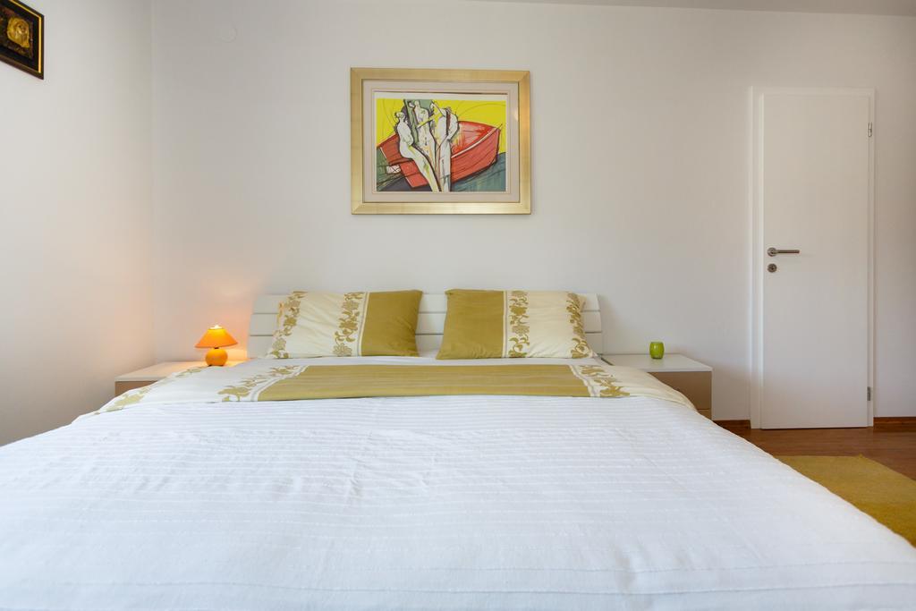 Villa Mirela Apartment 瓦比尼科 外观 照片