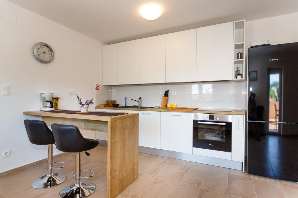 Villa Mirela Apartment 瓦比尼科 外观 照片
