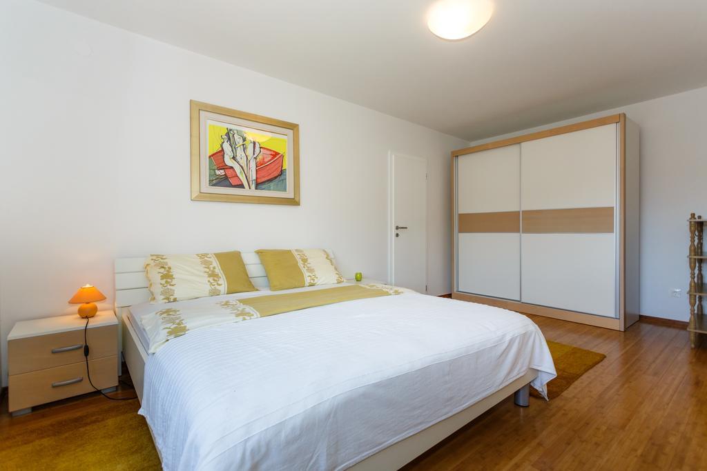 Villa Mirela Apartment 瓦比尼科 外观 照片